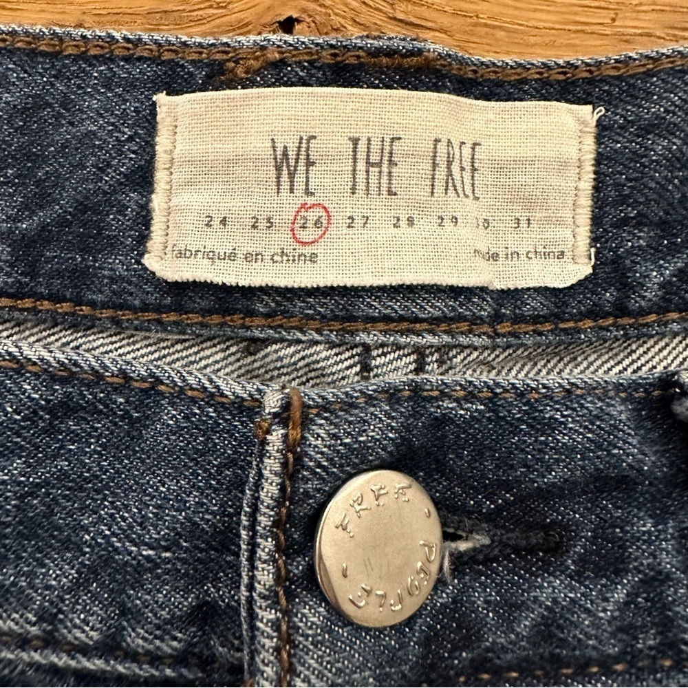 We The Free by Free People Denim Distressed Shorts Size 26 - Picture 5 of 8